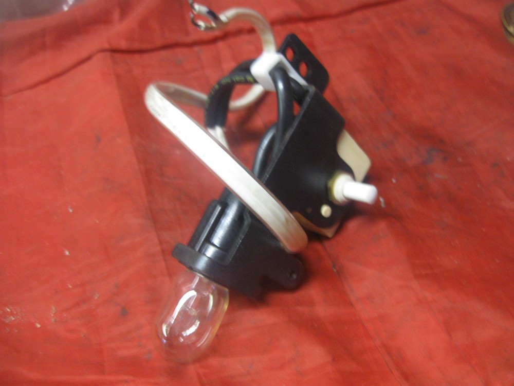 Brother VX-710 Sewing Machine LIGH LAMP SOCKET SWITCH VINTAGE