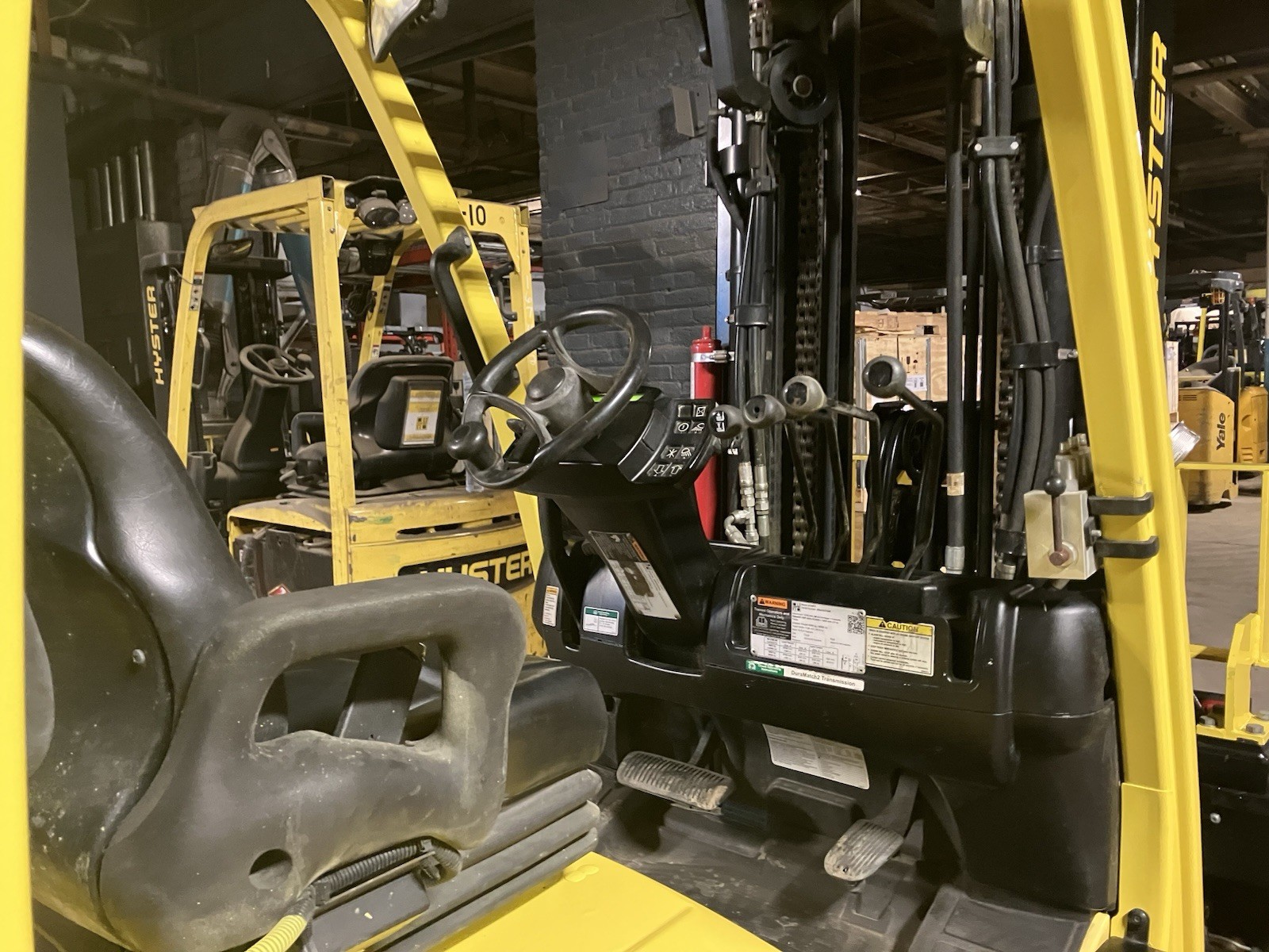2017 Hyster 12000 LB Forklift with SS/FP and 3 Stage Mast only 6400 Hours