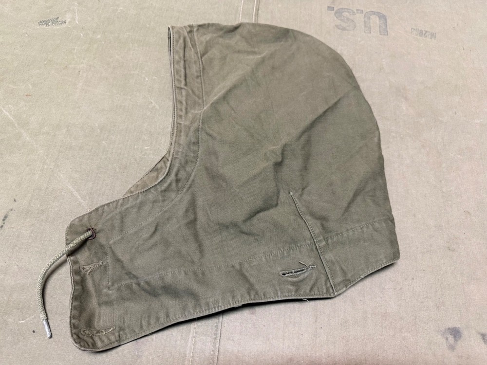 ORIGINAL WWII US ARMY INFANTRY M1943 CLOTH HOOD-MEDIUM, DATED:1944