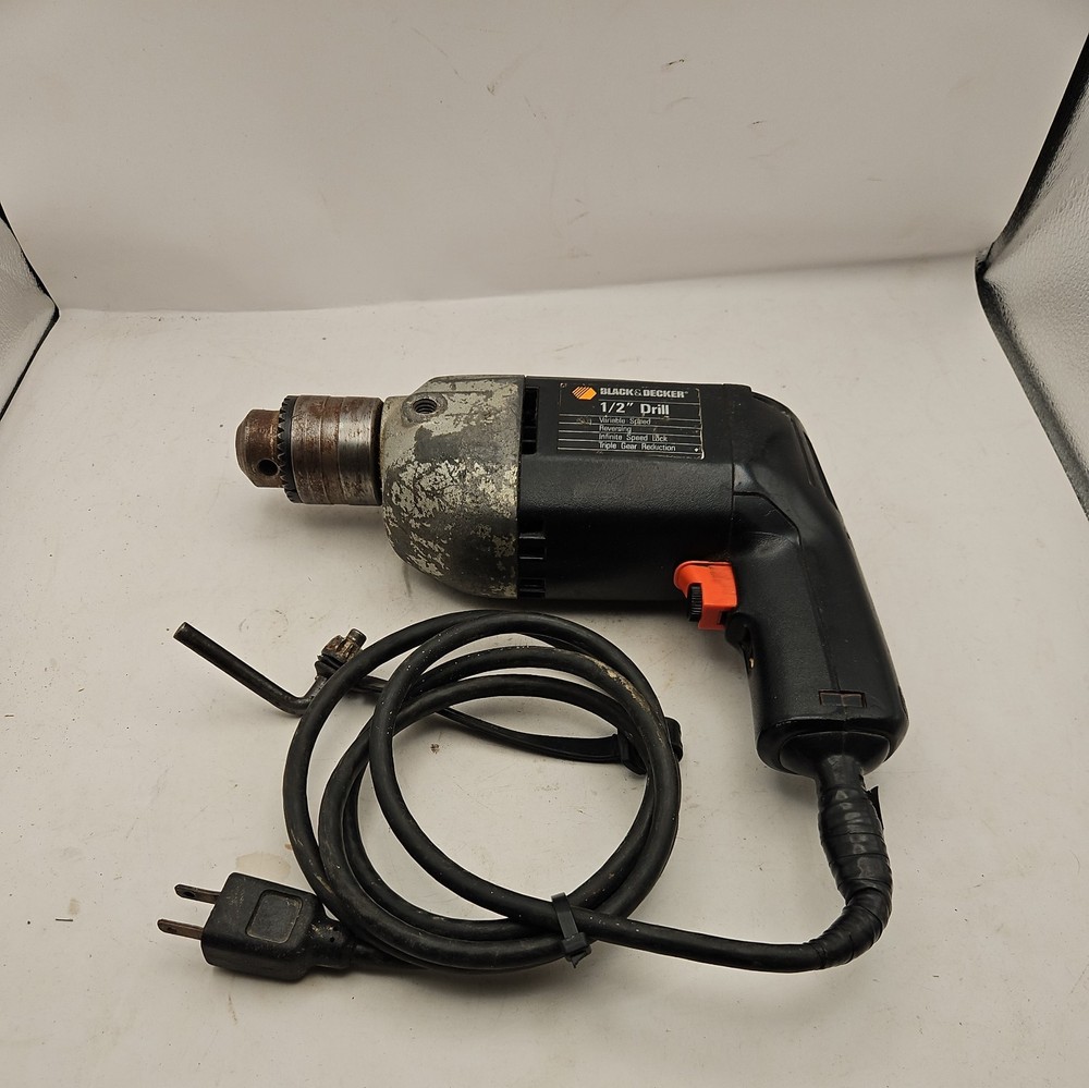 Black & Decker 1/2” Drill 7254 Variable Speed Reversible w/ chuck key
