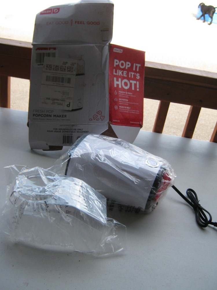 DASH Fresh Pop Popcorn Maker New Damaged Box