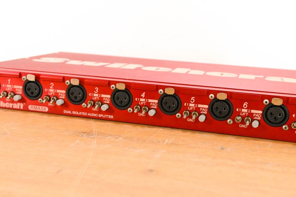 Switchcraft RMAS8 8-Input 3-Way Splitter CG01X6V