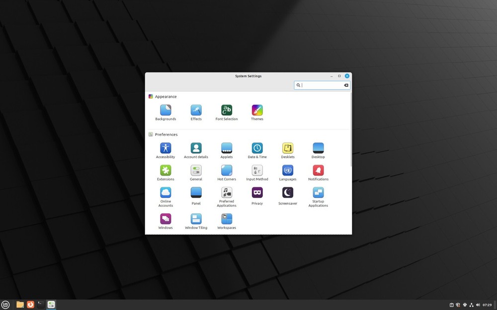 Linux Mint 22.3 Install/Live - DVD or USB Flash Drive