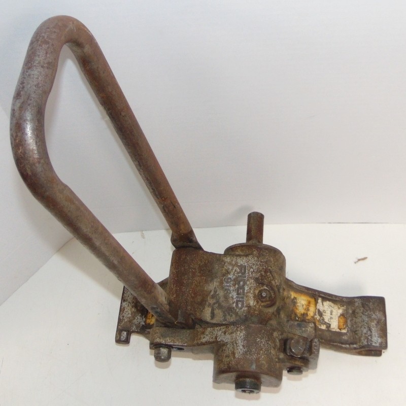 RIDGID 916 1-1/4" - 6" Roll Groover