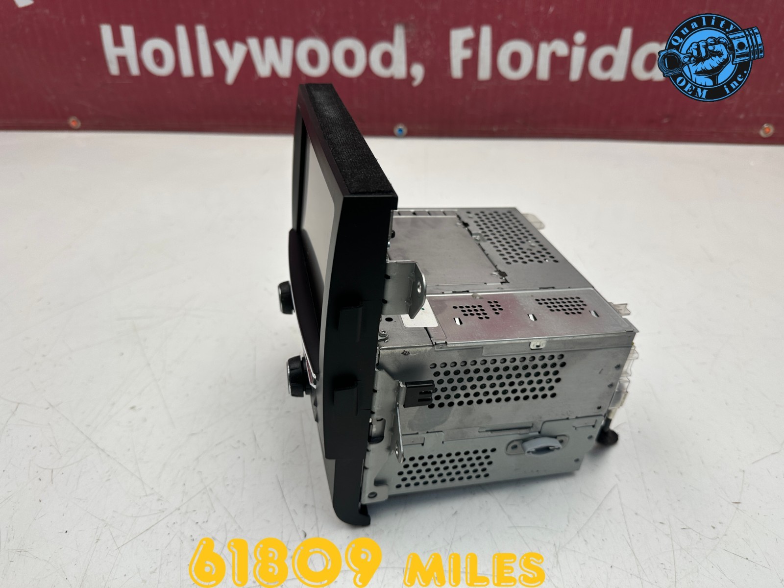 2015-2016 PORSCHE MACAN CD RADIO RECEIVER NAVI DISPLAY SCREEN MONITOR OEM 61 kmi