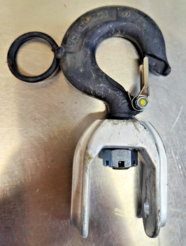 Hook and Latch Bottom Block Assembly with Hot Stick Ring without bolt and pin