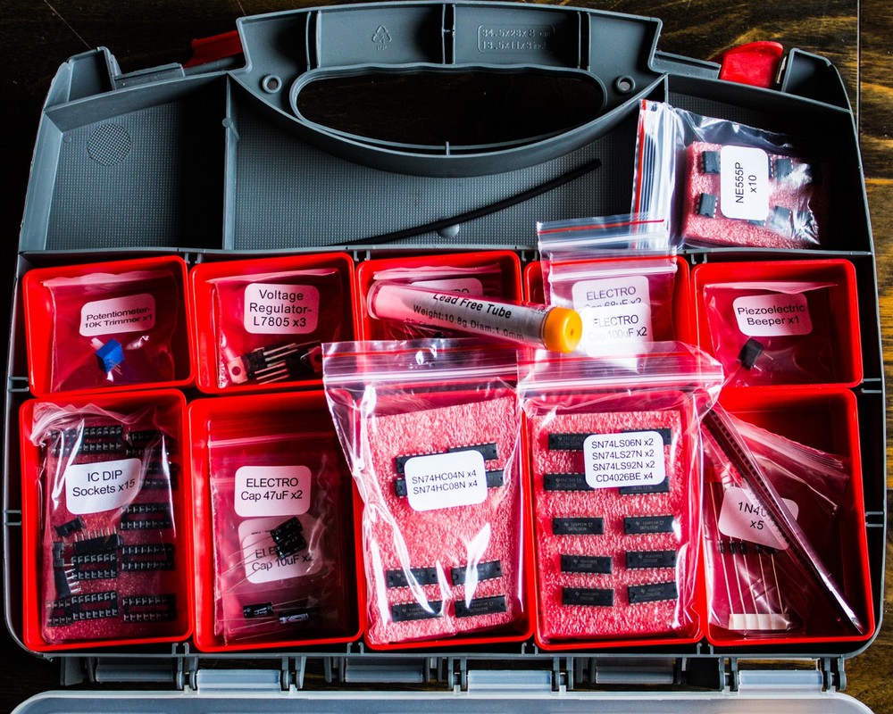 NEW MAKE: IT ELECTRONICS EDUCATIONAL COMPONENT KIT 2- 2nd Edition-by RADIOSHACK