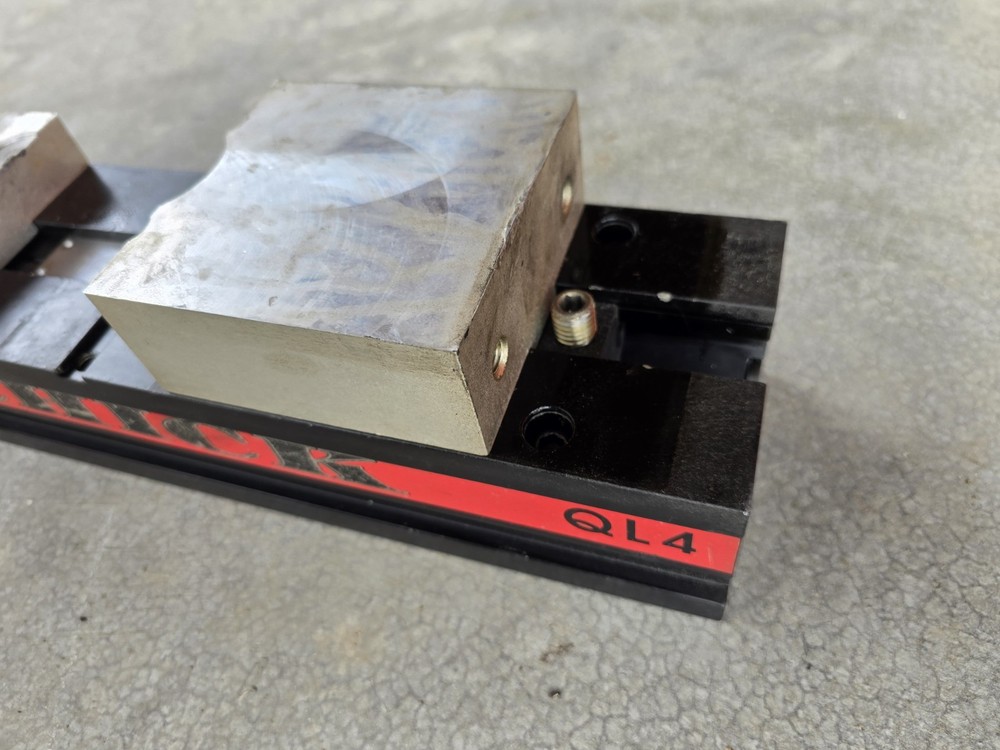 CHICK QL4 Vise With TOMBSTONE *CAN SPLIT*