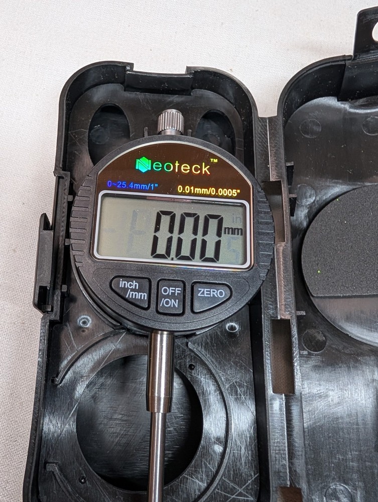 Neoteck Electronic Digital Indicator Model NTK021 with Multiple Probes