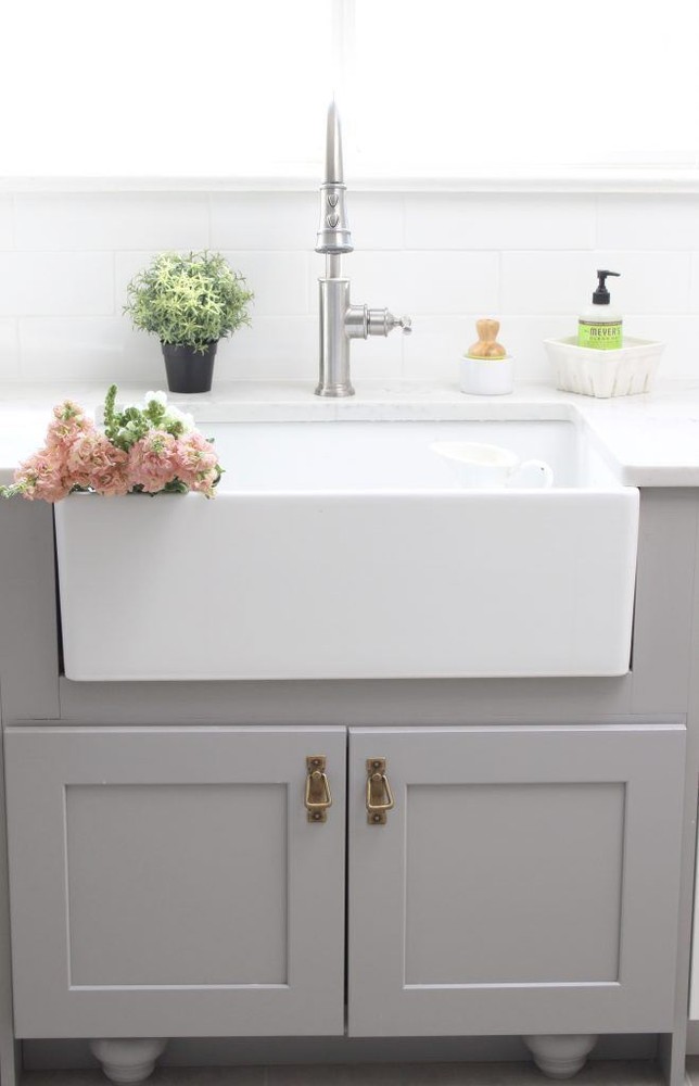 2-1/4" Mission Vertical Bail Pull Antique Brass