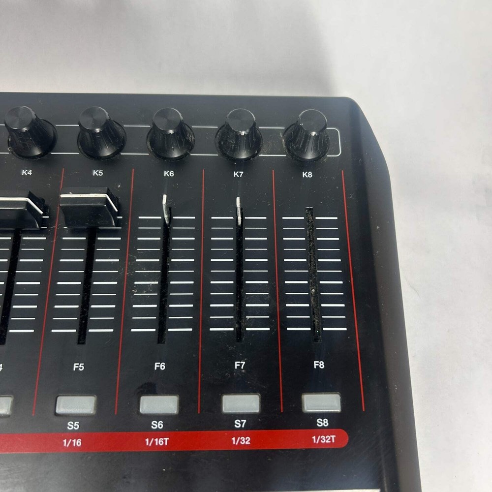 Broken Akai MPK 249 MIDI Keyboard Controller MPK249 Broken