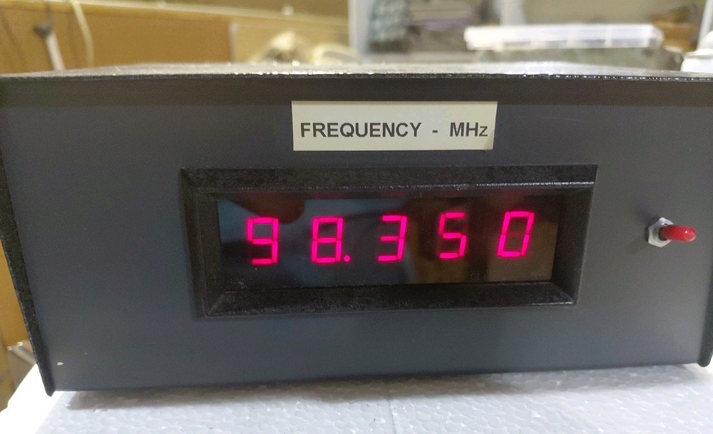 Homebrew Frequency Counter unit Only. Power Up ONLY. Untested Estate Grb2- Ct
