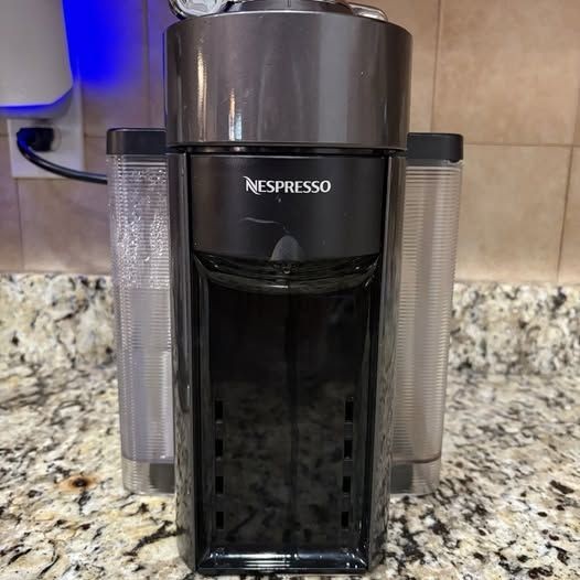 De'Longhi Nespresso Evoluo Coffee & Espresso Machine