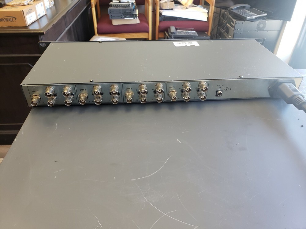 Kramer Electronics VP-123 Rackmount Presentation Amplifier 1:3 RGBHV Distributor