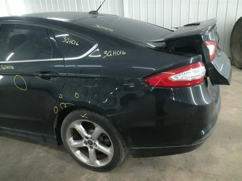 FUSION 2014 High Mounted Stop Light 104687123