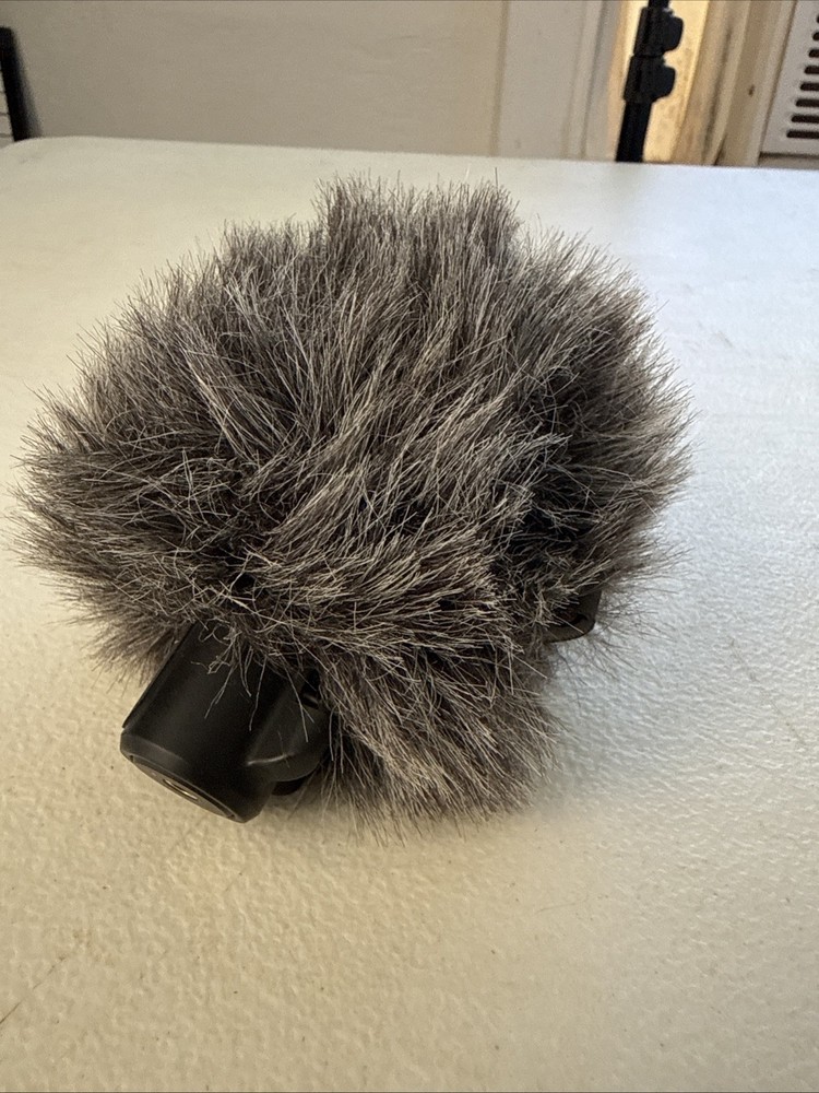 Rode VideoMic Me-L Lightning iPhone Directional Microphone w/ Windscreen