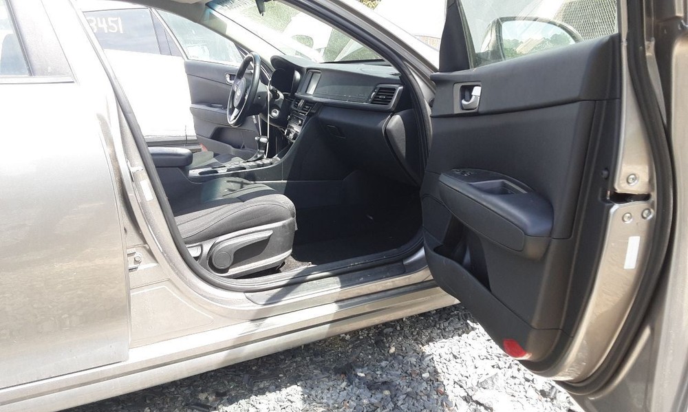 OPTIMAKIA 2018 Glove Box 483572