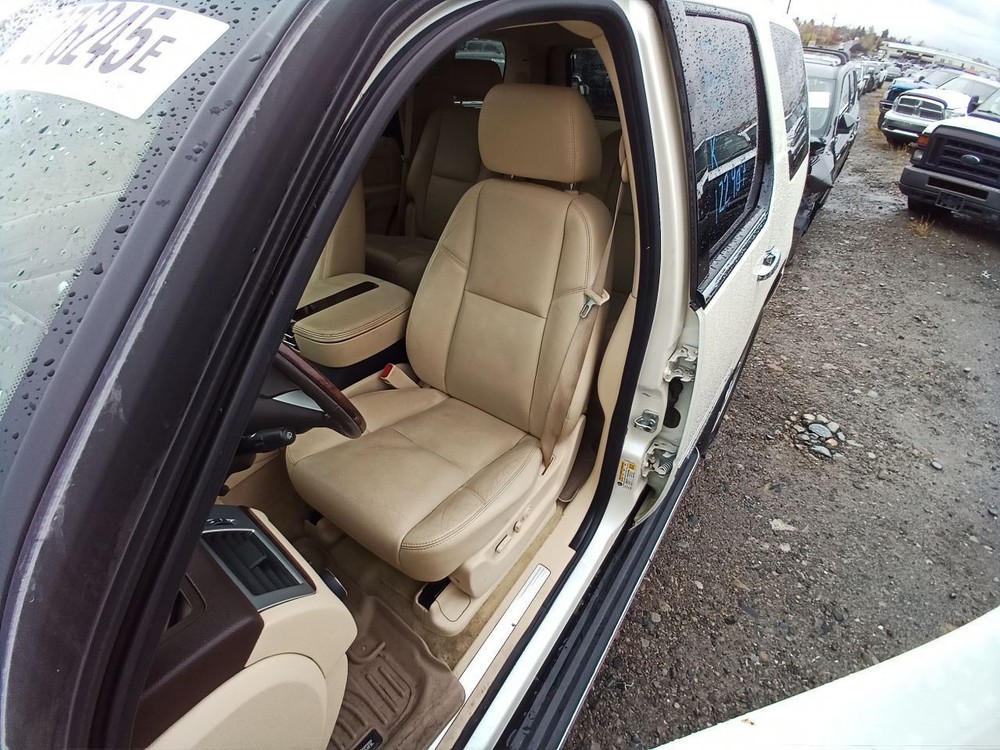 ESCALADE 2007 Battery Tray 12569653