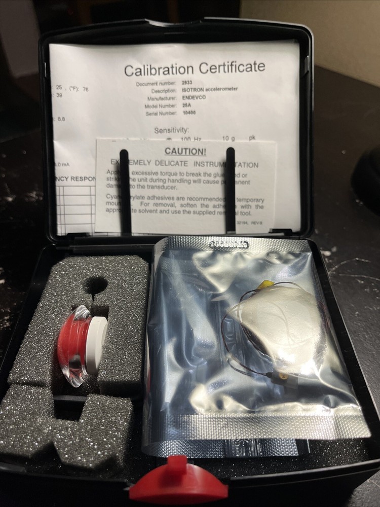 ENDEVCO 25A MINIATURE IEPE ACCELEROMETER