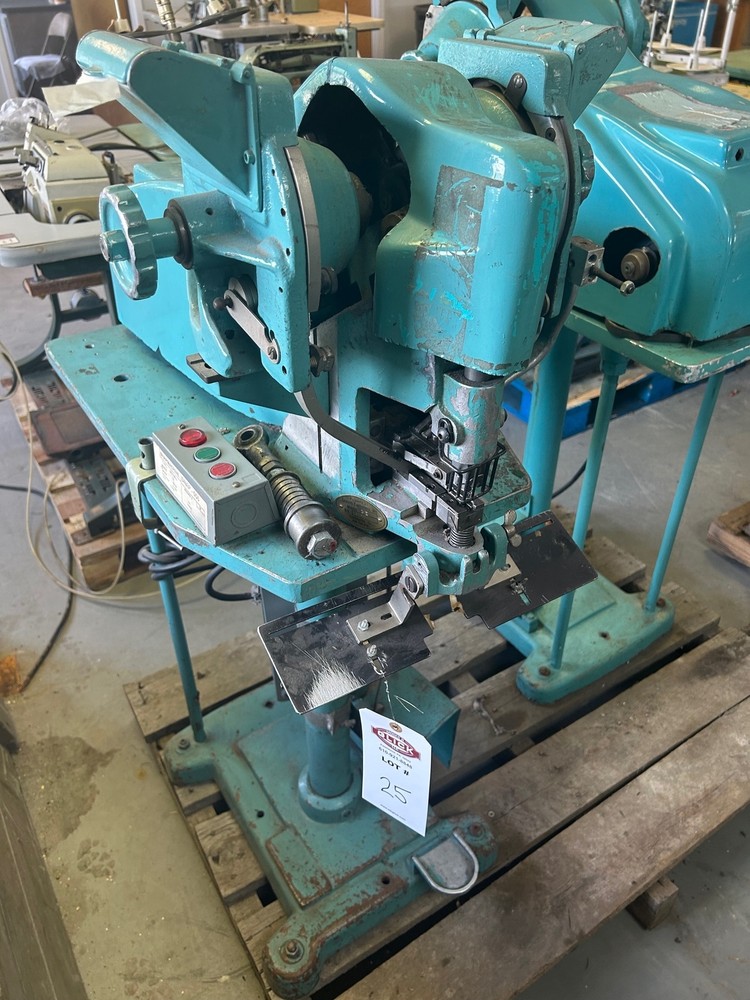 Scovill Fasteners GE Automatic Textile Snap Button Machine Press