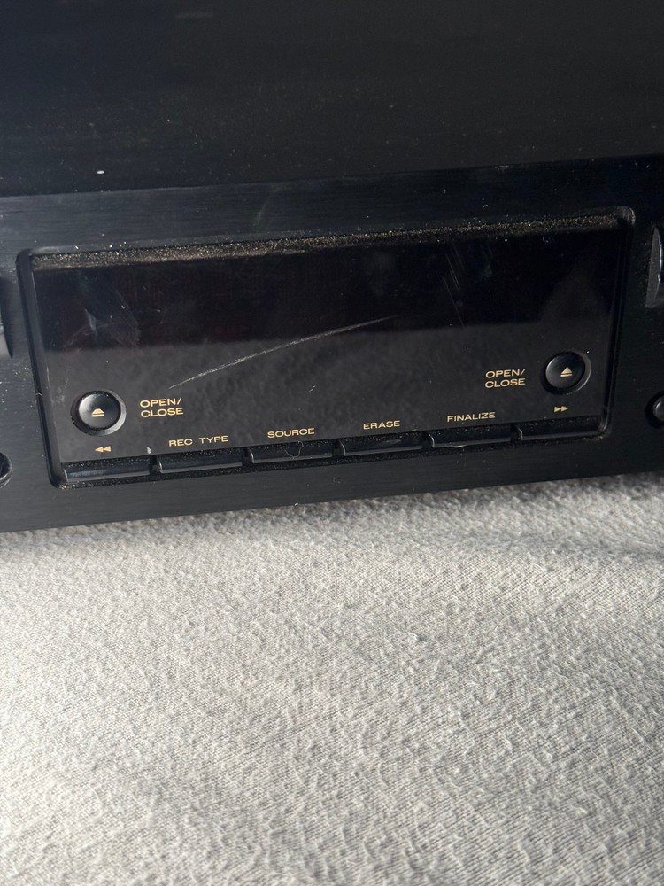 MARANTZ DR6050/U1B -- CD Recorder and Player - Great condition!! NO REMOTE