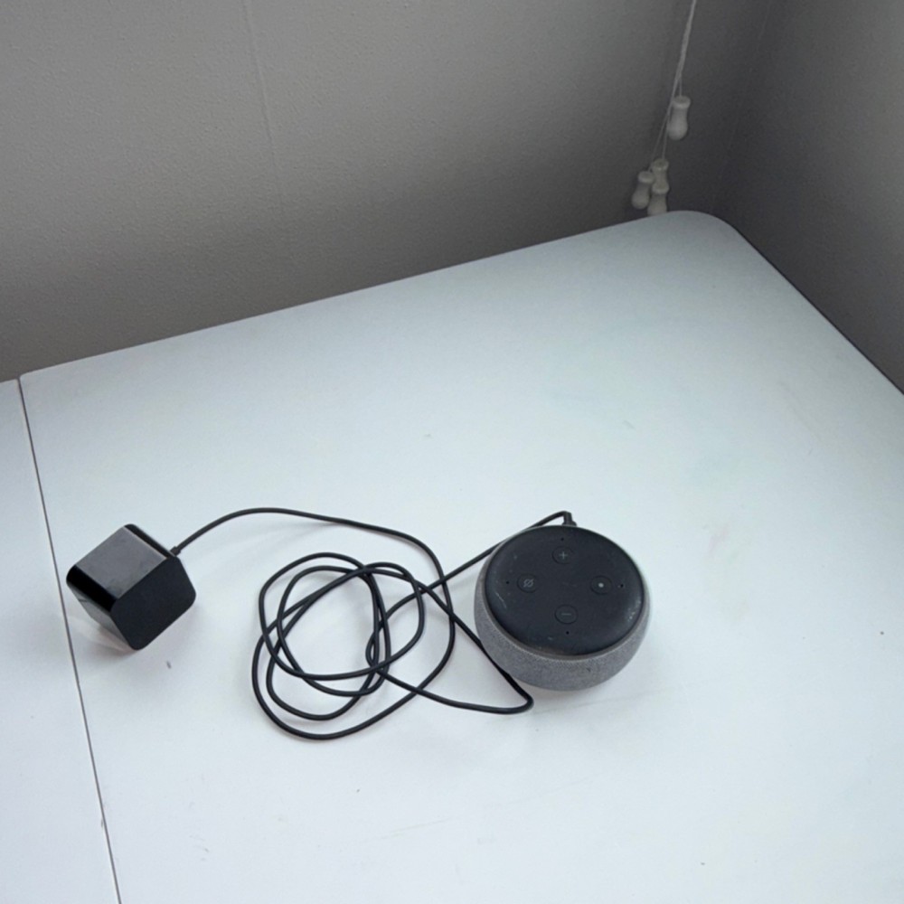 Amazon Echo Dot (3rd Gen) Smart Speaker Alexa Gray Wi-Fi Bluetooth