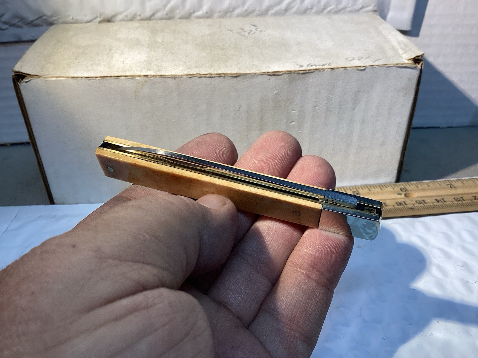 1980 Taylor Cutlery Japan Deluxe Elk Horn Doctor's Knife Smooth Bone