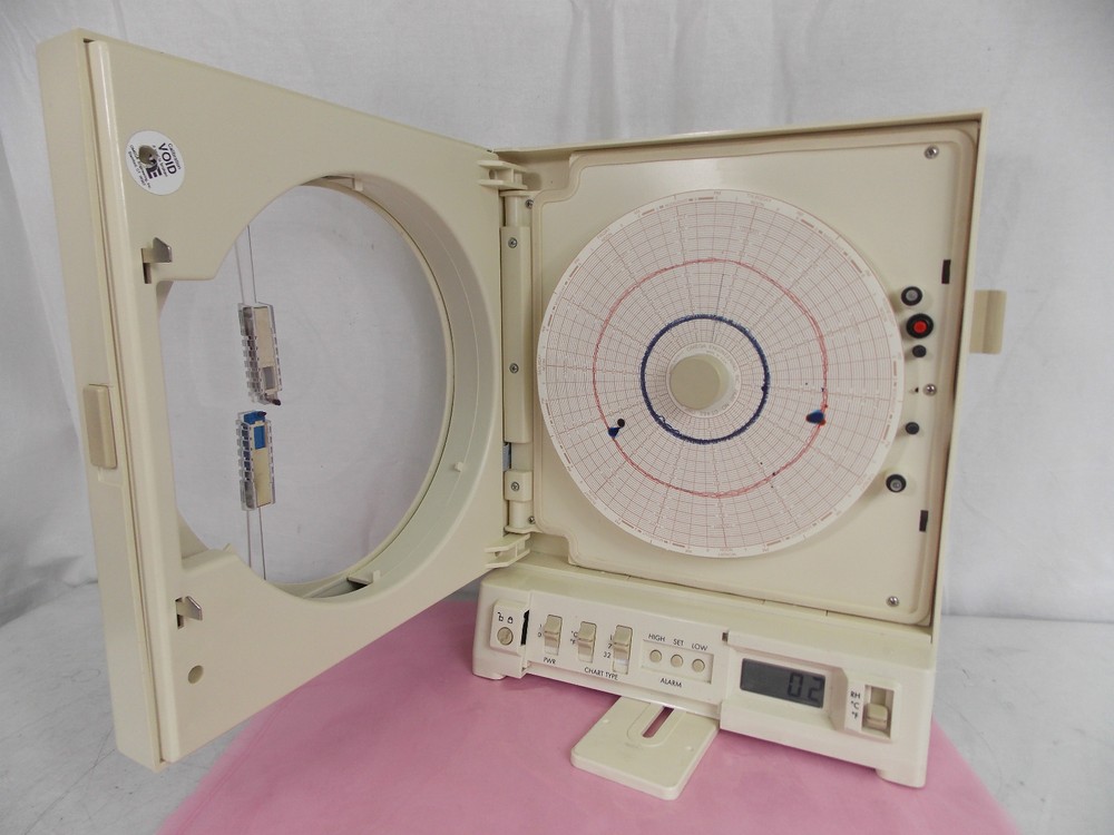 OMEGA CT485B-110V TEMPERATURE & HUMIDITY CHART RECORDER