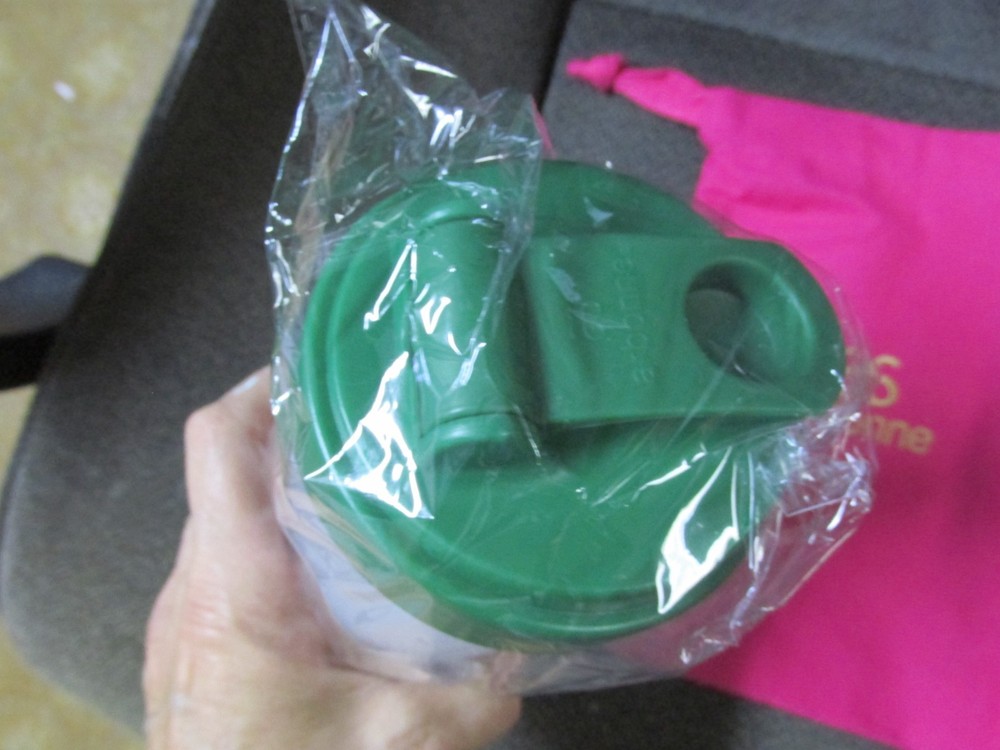 ARBONNE WATER BOTTLES WITH BAG - NEW