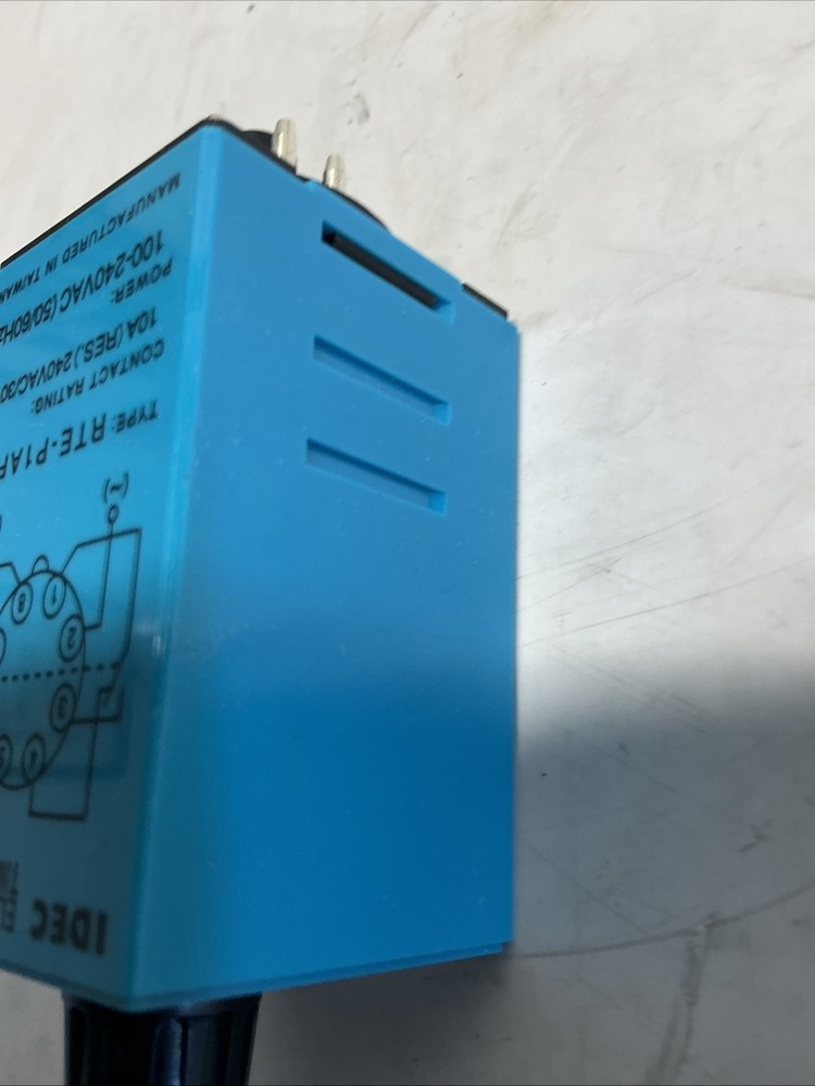 IDEC RTE-P1AF20 Timer Analog X-769