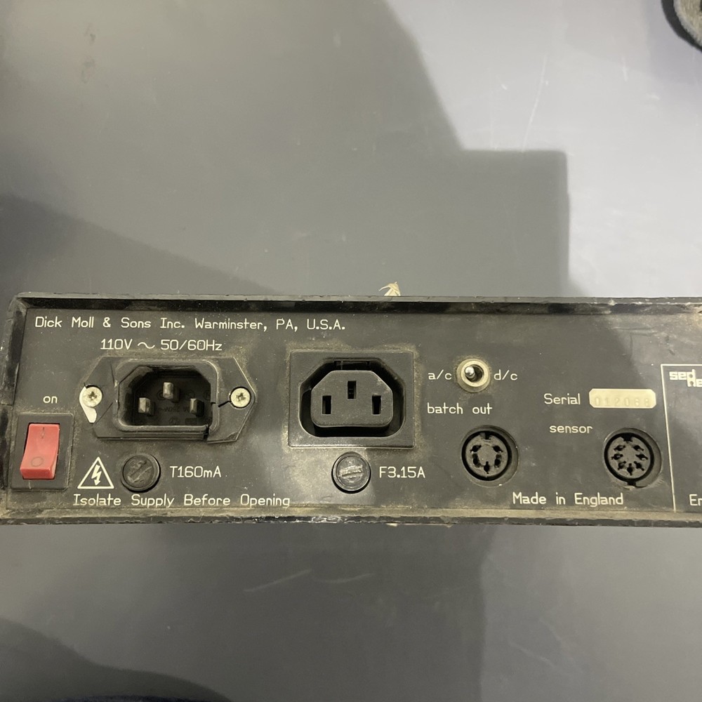 Dick Moll & Sons BC-733 Digital Display Batch Counter Controller Module Unit