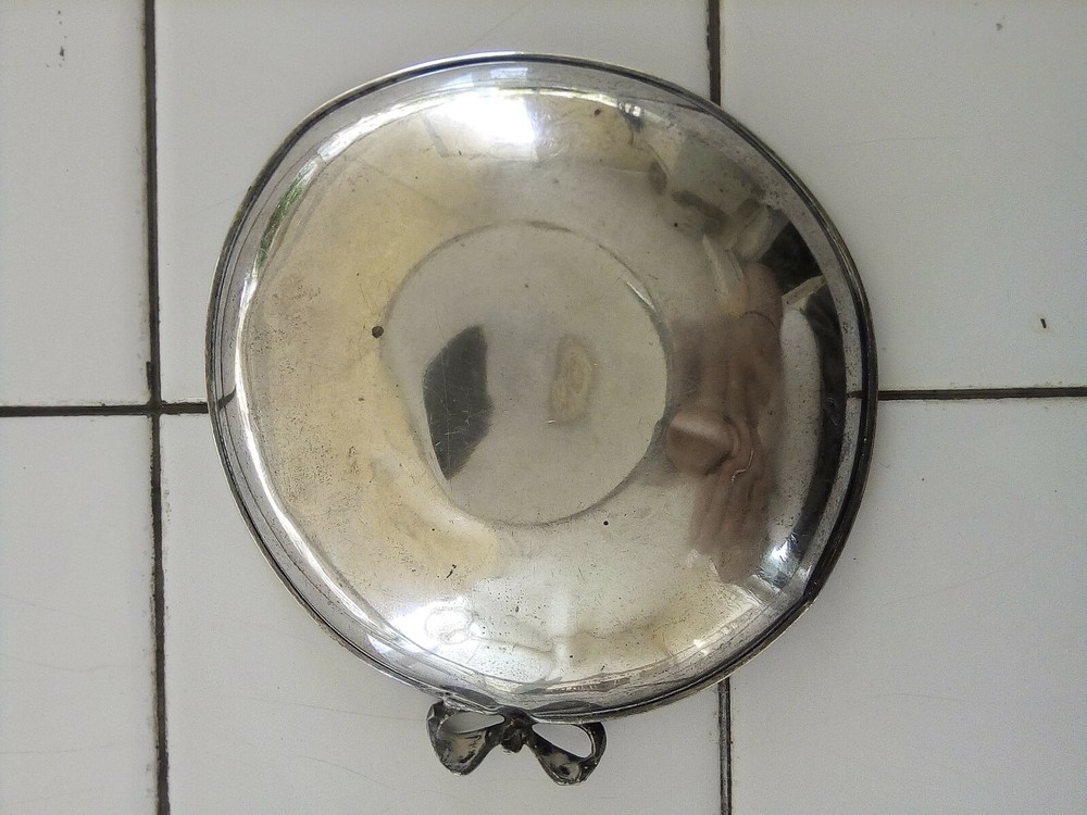 Silver bowl vintage 925 flat base 66 grams.