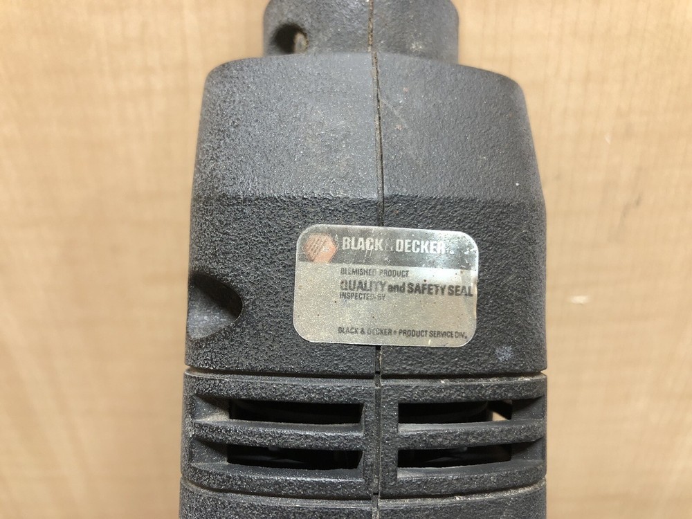 Black & Decker 3/8" Variable Speed Reversable Corded Drill Model 7144 with Chuck