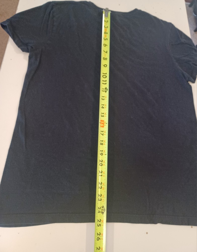 Foo Fighters Medium Tee Shirt - Old Men Graphic