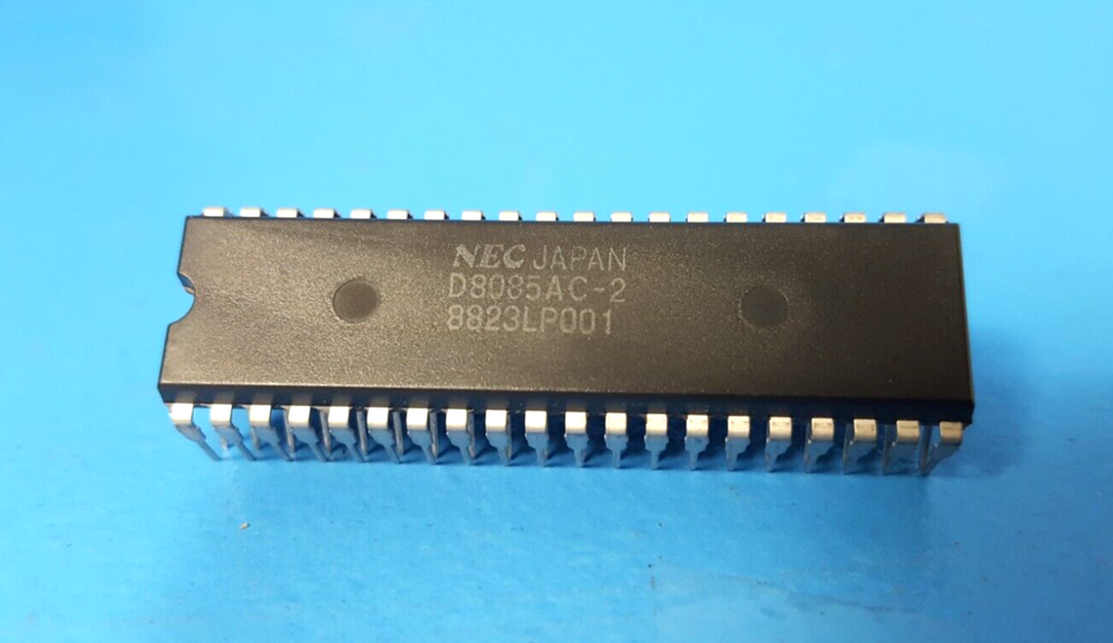 (2 ICs) Microprocessor, D8085AHC + D8085AC-2 , NEC, 3MHz, 40 pin, DIP40