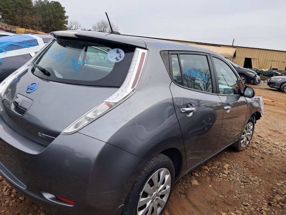 LEAF 2015 Glove Box 4884145