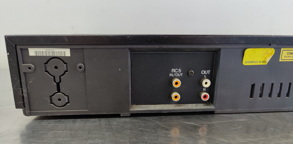 Magnavox CD 2000 Compact Disc Player 16 Bit Dual DA Converter