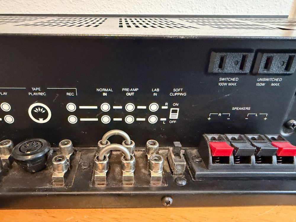 NAD 3020A Tested and Working read description