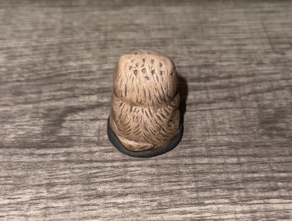 VTG Bisque Ceramic Thimble River Otter Holding Fish TMB005