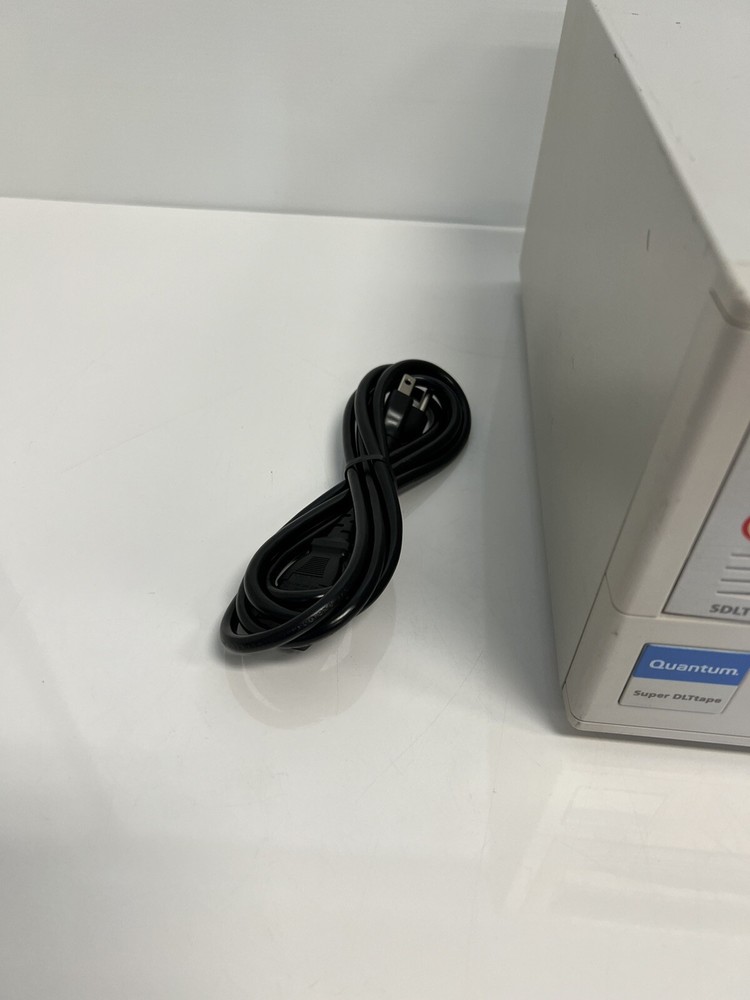 Quantum SDLT 220 DLT 30-80008-07