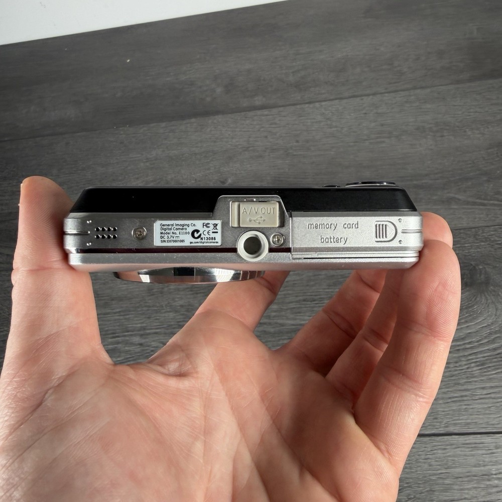 General Electric Digital Camera GE E1100 10.1MP Silver Tested Working