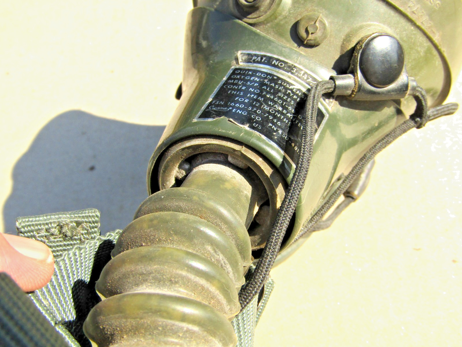 VIETNAM ERA PILOT OXYGEN MASK MBU-5/P SIERRA