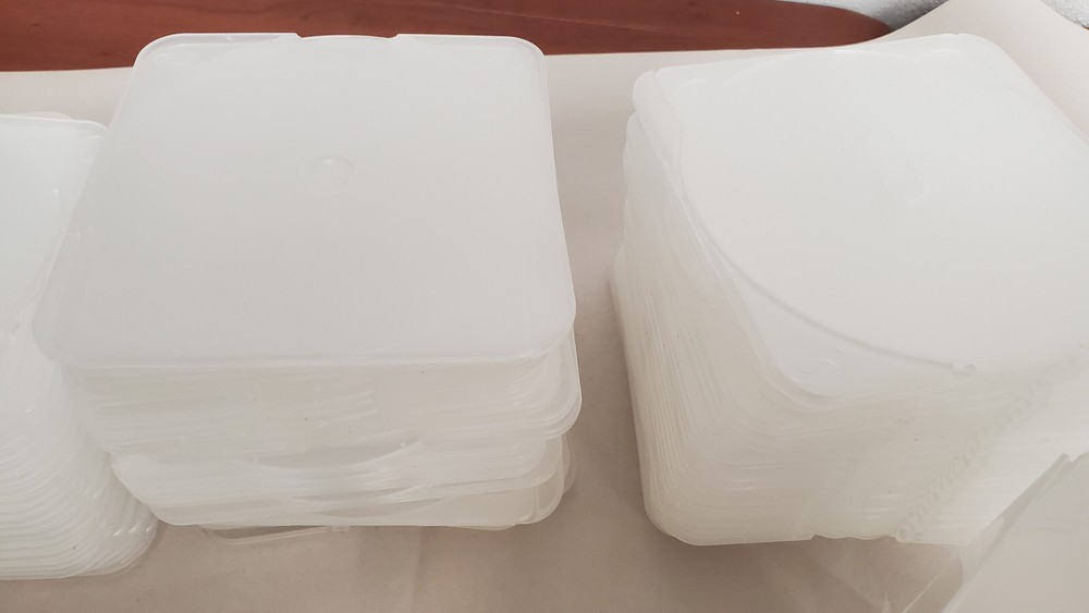 80+ Clear CD DVD Disc Square Clam shell Plastic Storage Case + Some CD Envelopes