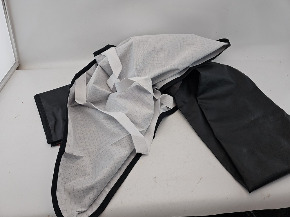 Ground Therapy Mat Black Full Size