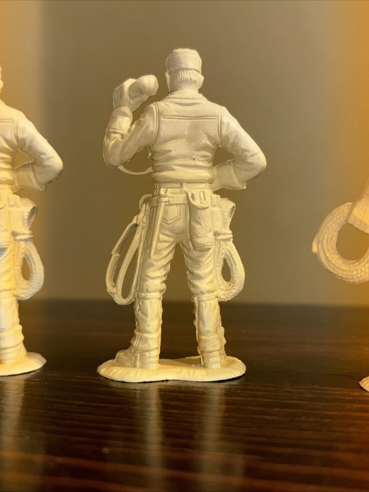 MARX Telephone Lineman Figures - Lot