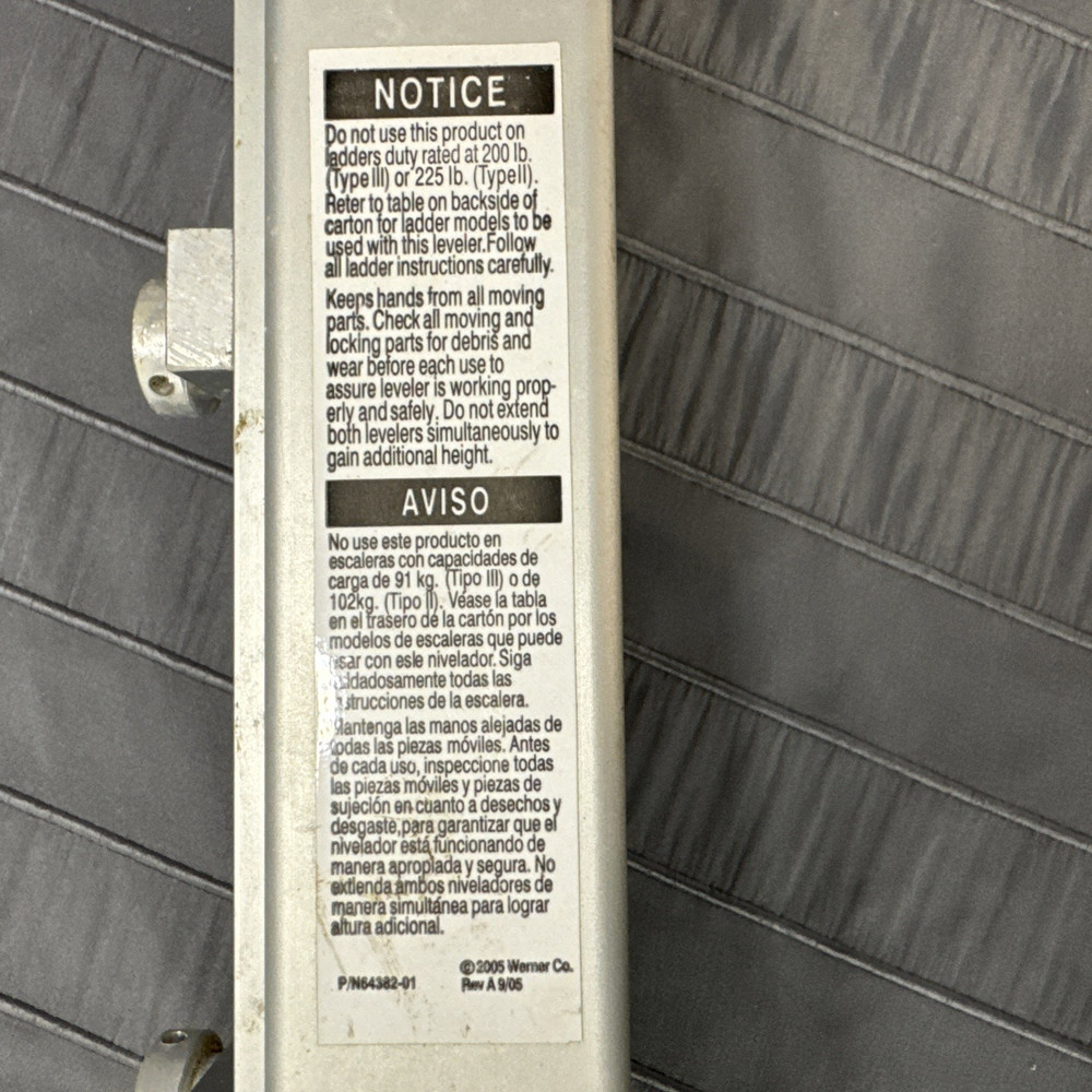 LeveLok Single Ladder Leveler Quick Connect