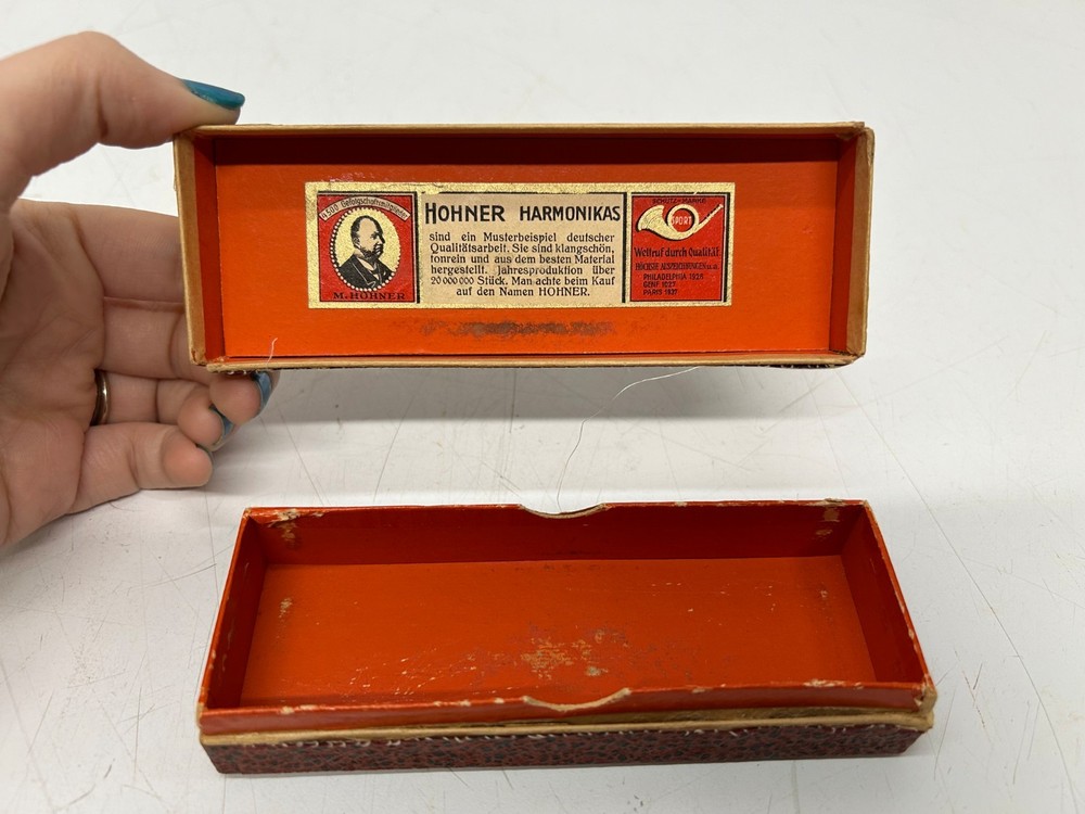 Vtg M. Hohner Germany Echo C Key Curved Harmonica W/ Box