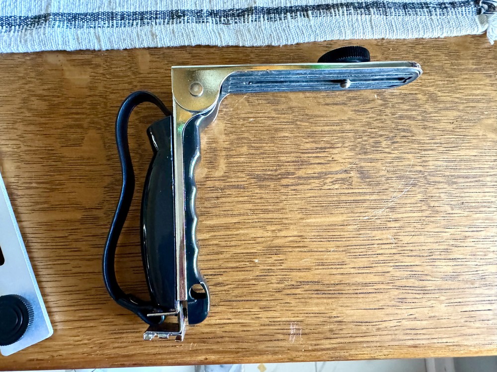 Vtg Flash L Bracket For Camera Foldable/Adjustable Compact Bracket ~ 35MM Hand