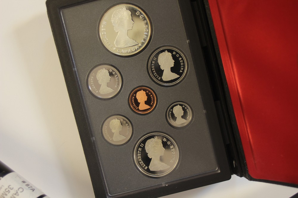 1985 Canada Double Dollar Proof Coin Set (NUM5581)