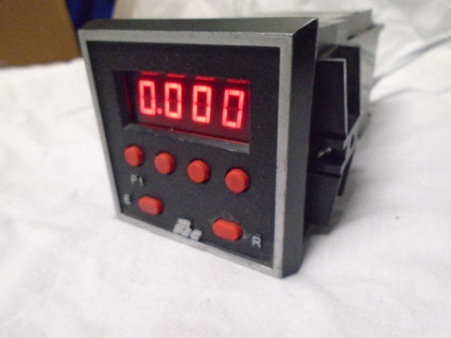 Red Lion Controls LIBC1E00 Single Preset Counter Module - TESTED